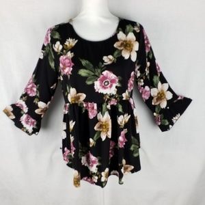 Les Amis black floral 3/4 sleeves NWT top S- M